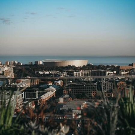 "Lykke On Bree" - Unique Apartment With Stunning Table Mountain Views Kaapstad Buitenkant foto