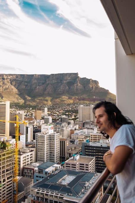 "Lykke On Bree" - Unique Apartment With Stunning Table Mountain Views Kaapstad Buitenkant foto