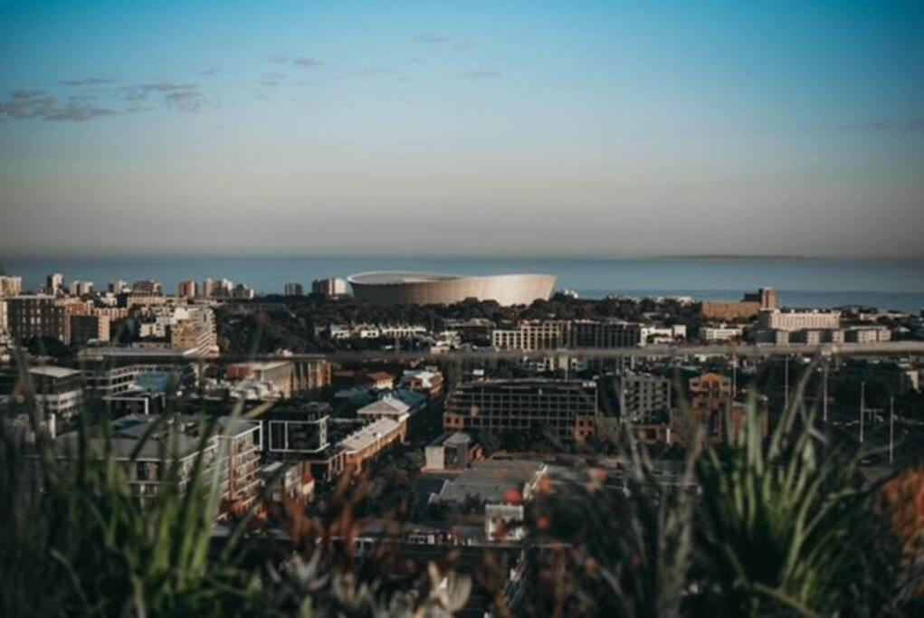 "Lykke On Bree" - Unique Apartment With Stunning Table Mountain Views Kaapstad Buitenkant foto